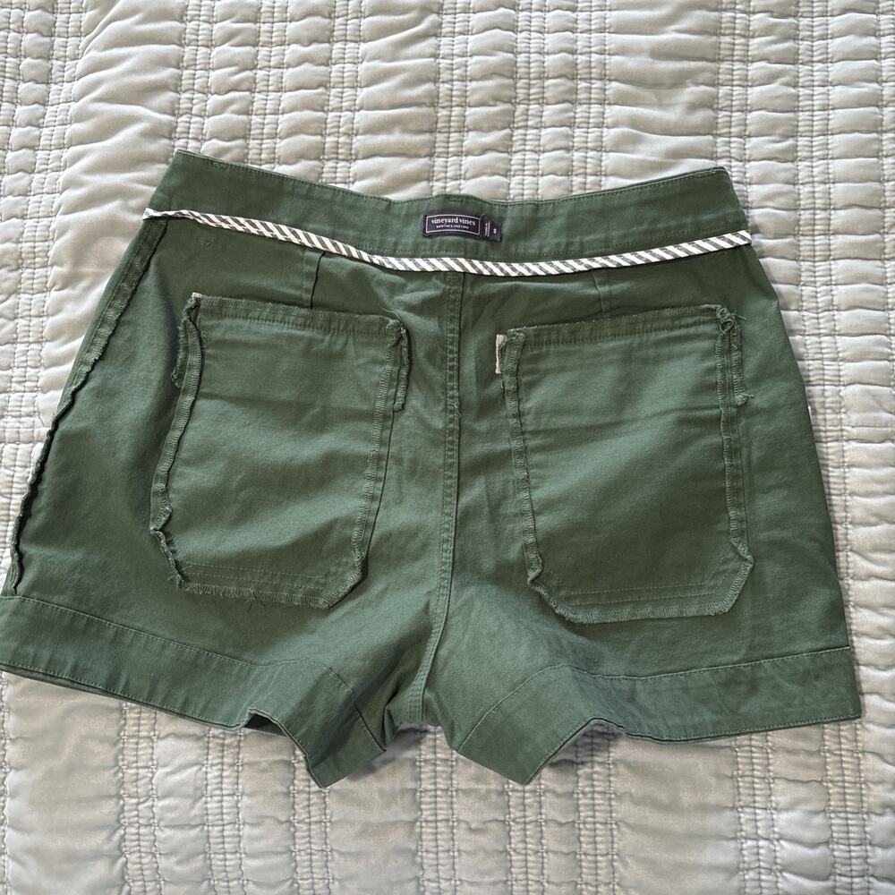 Vineyard Vines 8 Women Shorts Emerald Green EUC Slash Pockets Back Flap Pockets - Picture 5 of 13
